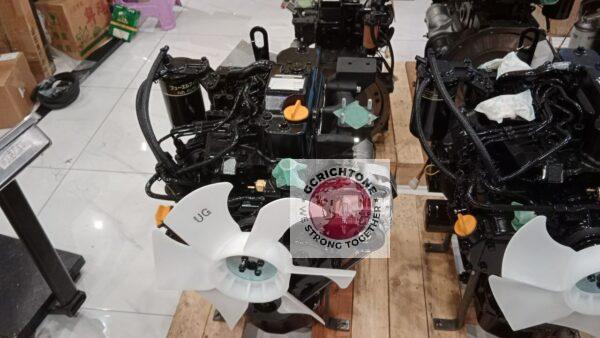 Дизельный двигатель Yanmar 3TNV88-GGHWC 2 Дизельный двигатель Yanmar 3TNV88-GGHWC